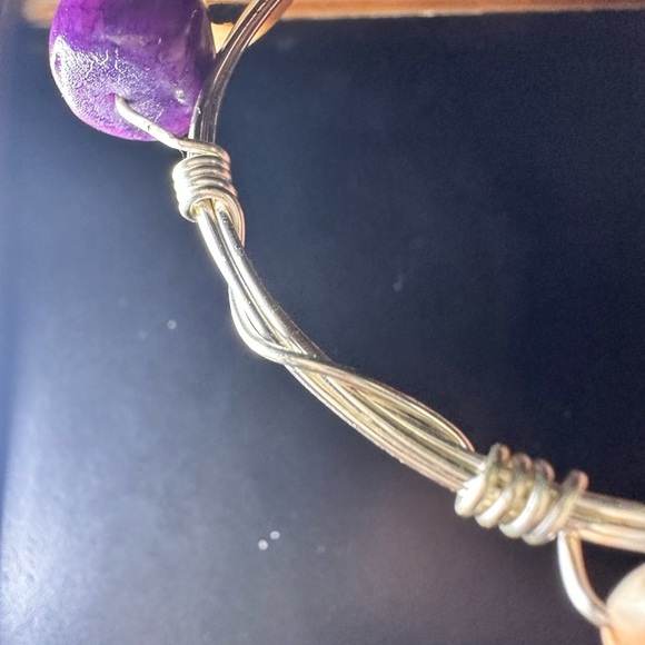 Twisted silver bracelet with stones - Picture 4 of 7